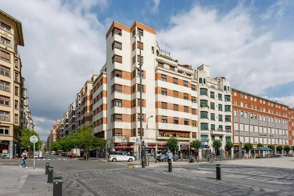 Urban Rooms Habitaciones Con Wifi Y Smart Tv ビルバオ 0*,  スペイン