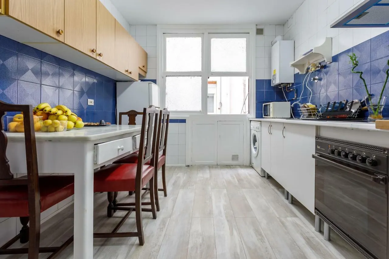 Urban Rooms Habitaciones Con Wifi Y Smart Tv ビルバオ 0*,
