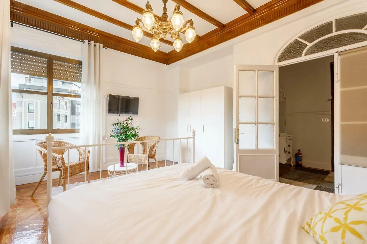 ホームステイ Urban Rooms Habitaciones Con Wifi Y Smart Tv ビルバオ